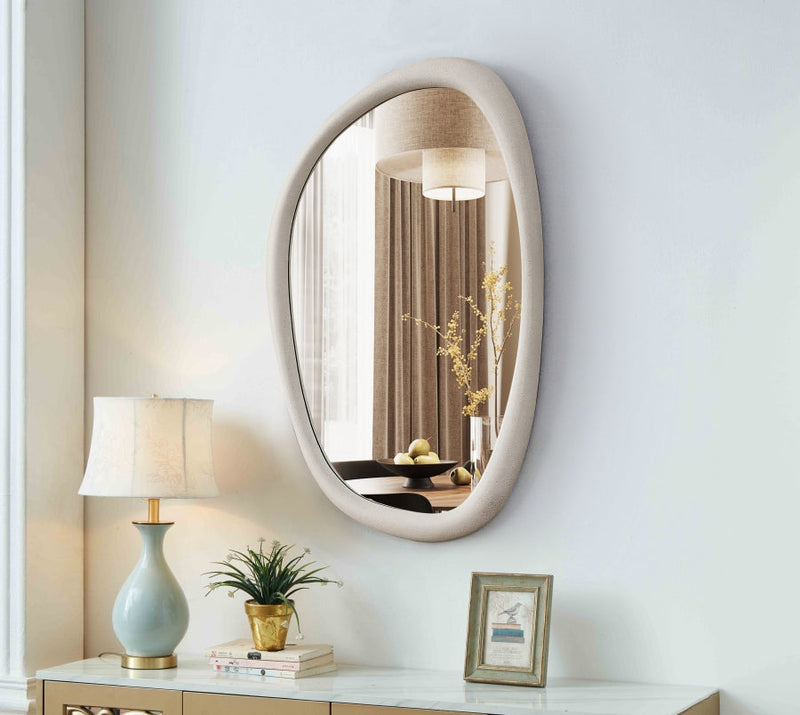 Holland Polyresin Frame Mirror in White - 66092White-M
