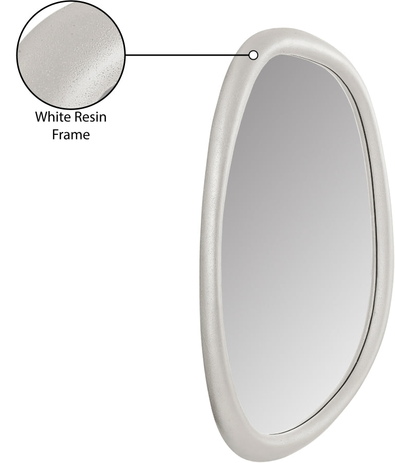 Holland Polyresin Frame Mirror in White - 66092White-M