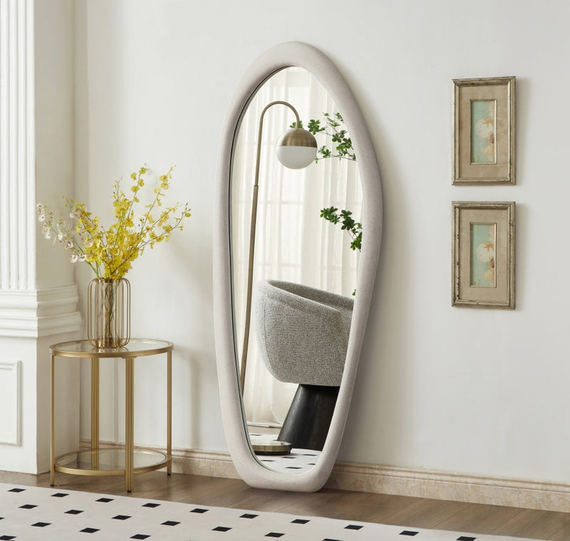 Holland Polyresin Frame Mirror in White - 66093White-M