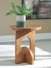 Hollbourne Brown Accent Table - A4000723