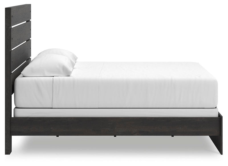 Hollivern King Panel Bed and Dresser in Dark Gray - PKG021620