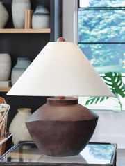 Honsworth Antique Brown Table Lamp - L235994