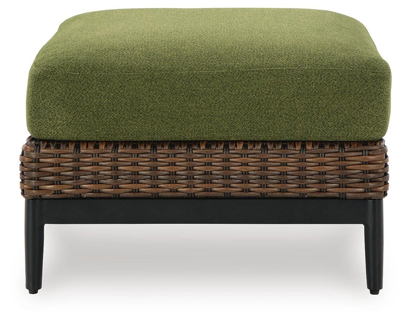 Horizon Hall Outdoor Sofa, 2 Lounge Chairs and 2 Ottomans - P572P4
