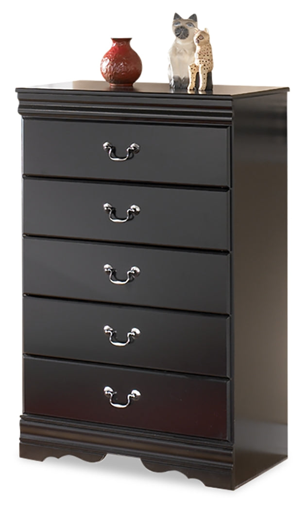 Huey Vineyard Queen Sleigh Headboard Bed with Mirrored Dresser and Chest in Black from Ashley - Luna Furniture