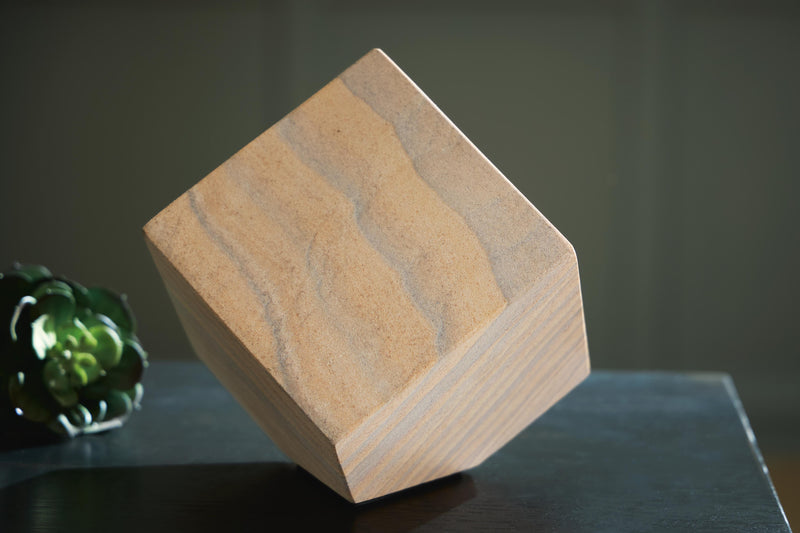 Hurport Red/Tan Sculpture - A2000937