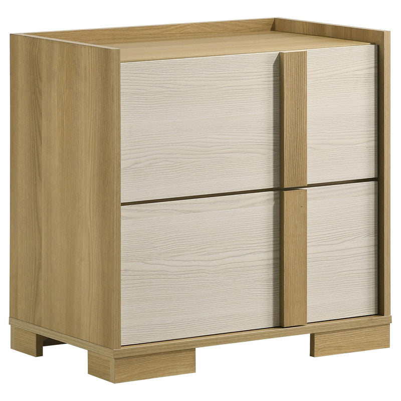 Hyland 4-piece Eastern King Bedroom Set Natural - 215651KE-S4