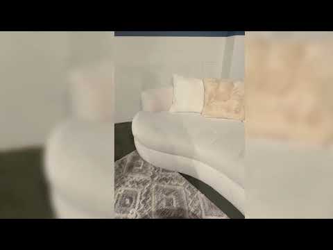 Iniko Sofa W/6 Pillows - LV02542