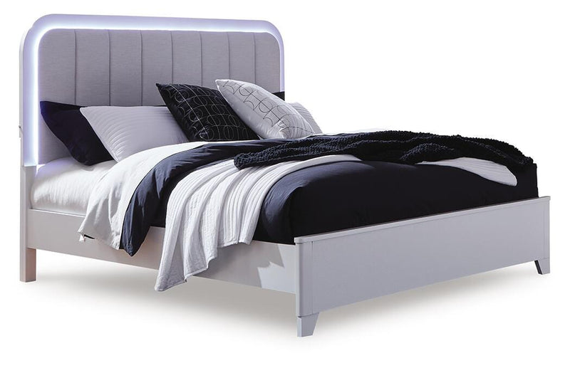 Jarlee White Queen Upholstered Panel Bed - PCB392B2