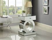 Jocelyn Mirrored End Table in Mirrored - 227-E