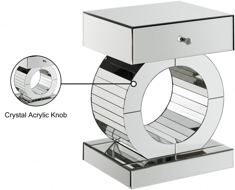Jocelyn Mirrored End Table in Mirrored - 227-E