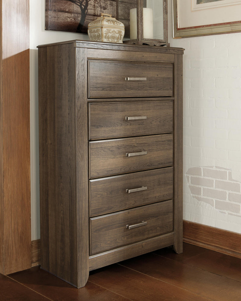 Juararo Dark Brown Queen Poster Bed and 2 Chests - B251B29