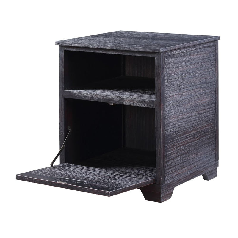 Kamilia End Table - 85967