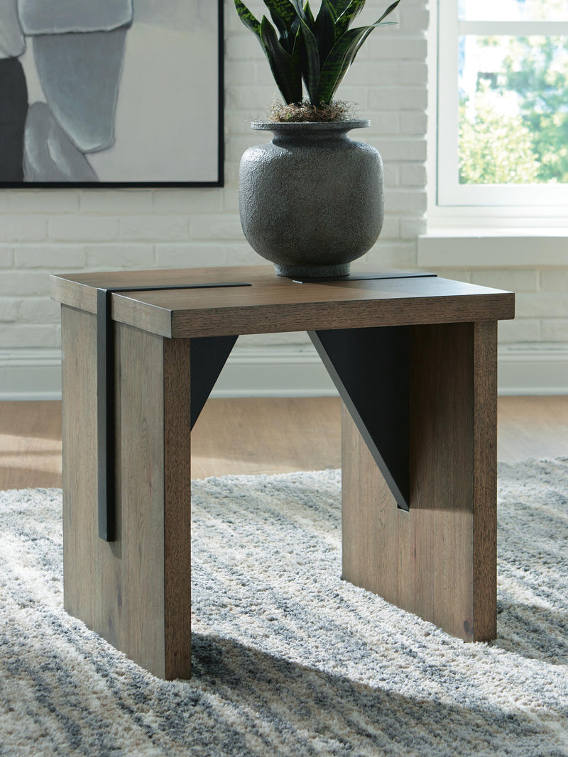 Kandinew Light Brown End Table - T554-2
