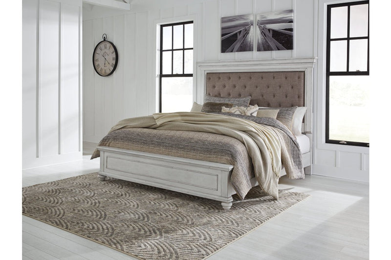 Kanwyn Whitewash Queen Panel Upholstered Bed - Gate FurnitureQueen Bed