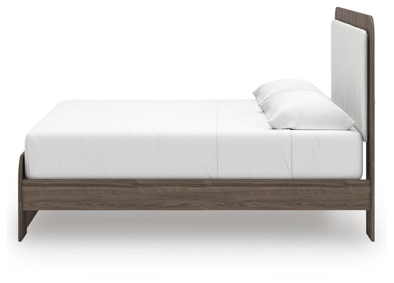 Kendanport King Upholstered Bed, Dresser and Mirror - PCB1108B14