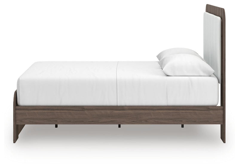 Kendanport Queen Upholstered Platform Bed, Dresser and Mirror - PCB1108B3