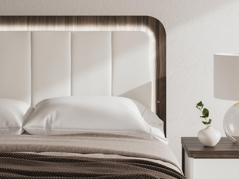 Kendanport White/Brown Queen Upholstered Bed - PCB1108B7