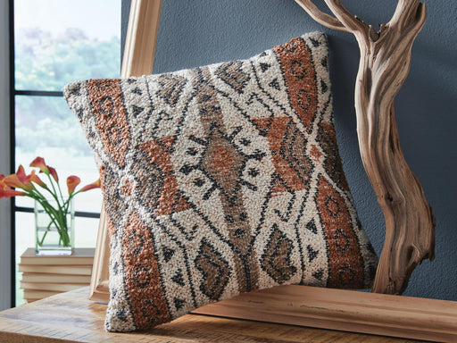 Kierenworth Sienna/Ivory/Black Pillow - A1001110P