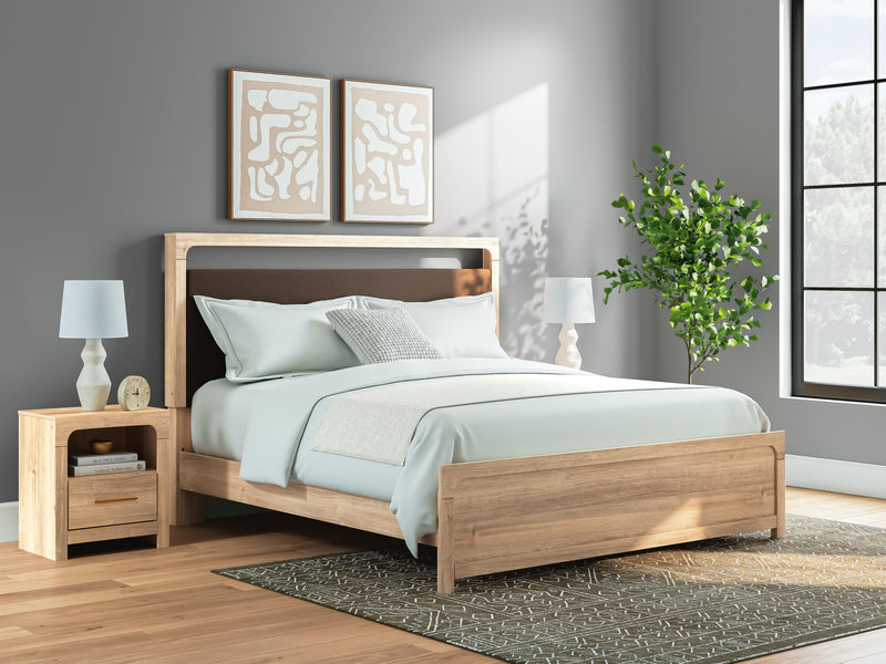 Kinlanni King Upholstered Platform Bed, Dresser and Mirror in Tan - PKG023898