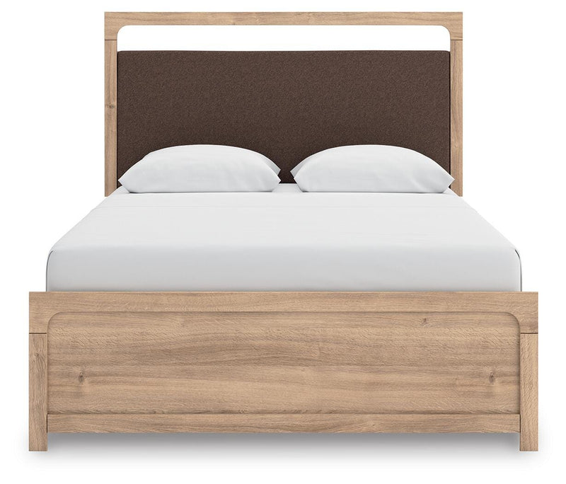 Kinlanni Queen Upholstered Platform Bed, Dresser and Mirror in Tan - PKG023893