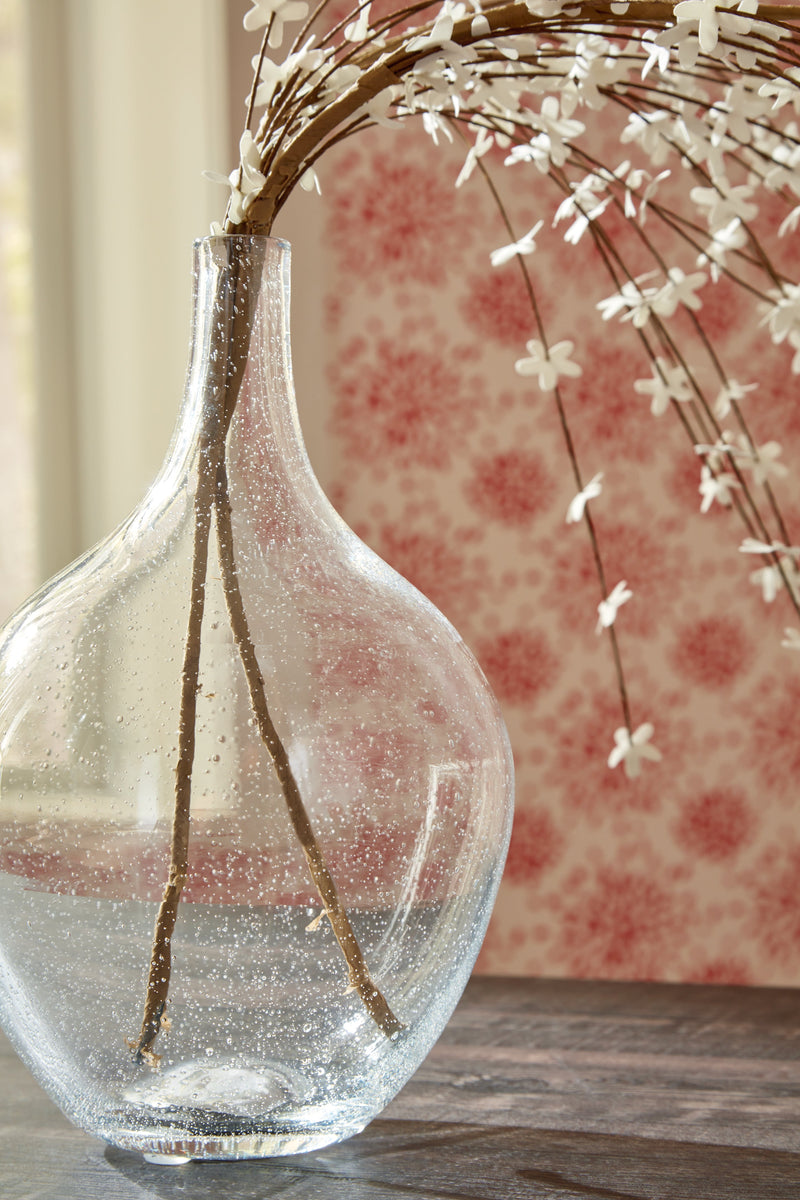 Kurthorne Clear Vase - A2900026