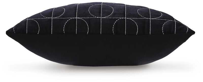 Kydner Black/Silver Pillow - A1001108P