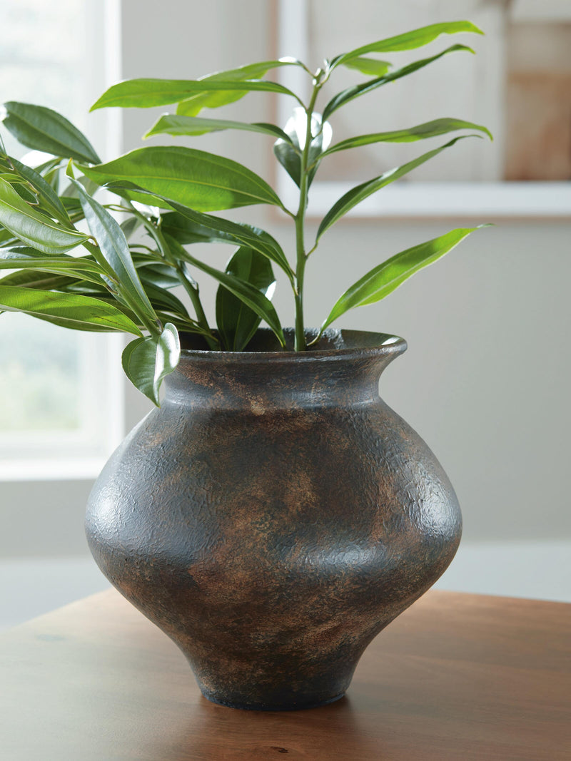 Laddlow Antique Brown Vase - A2000912