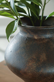 Laddlow Antique Brown Vase - A2000912