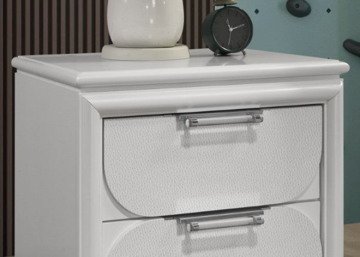 Lareina Pearl White Nightstand - FM72081WH-N