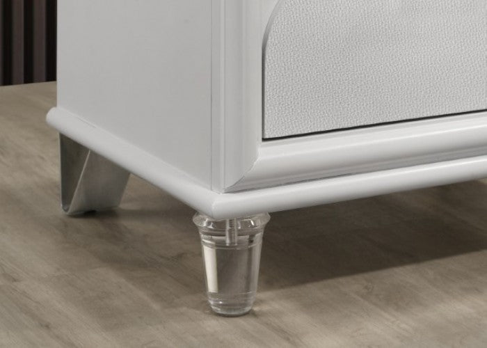 Lareina Pearl White Nightstand - FM72081WH-N