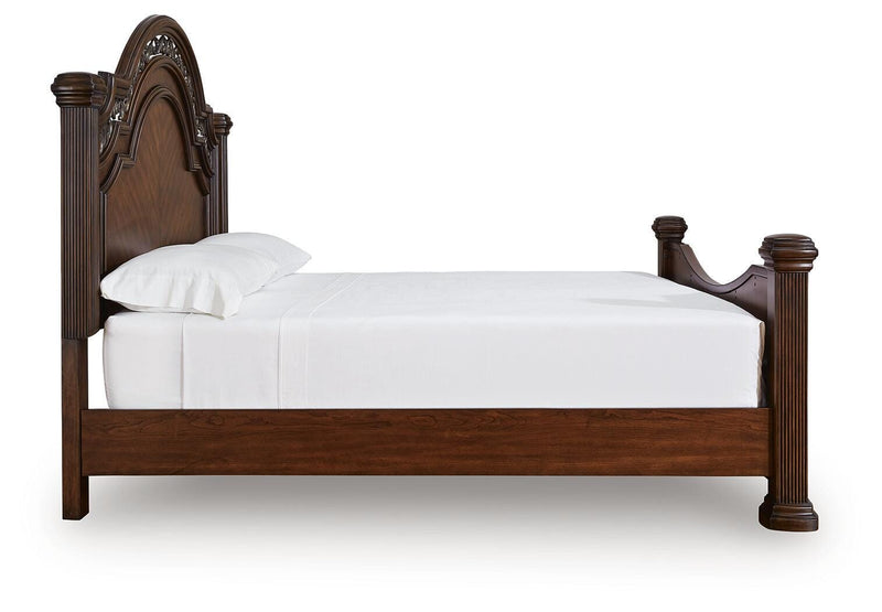 Lavinton Brown King Poster Bed, 2 Chests and Nightstand - B764B12