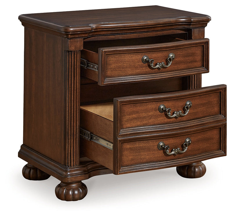 Lavinton King Poster Bed with 2 Nightstands in Brown from Ashley - Luna Furniture