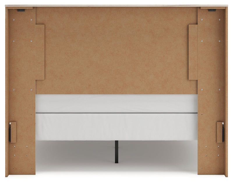 Lawroy Queen Panel Bed with Mirrored Dresser in Light Natural - PKG020076