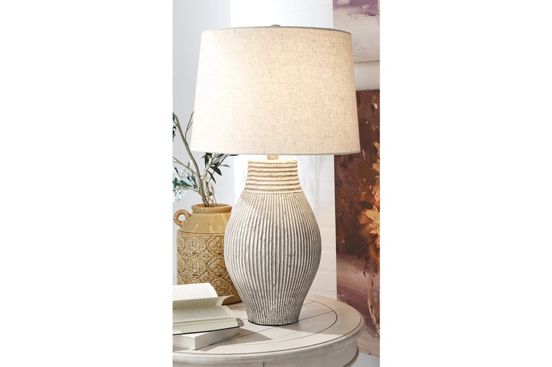 Layal Black Table Lamp - L235634 - Gate Furniture