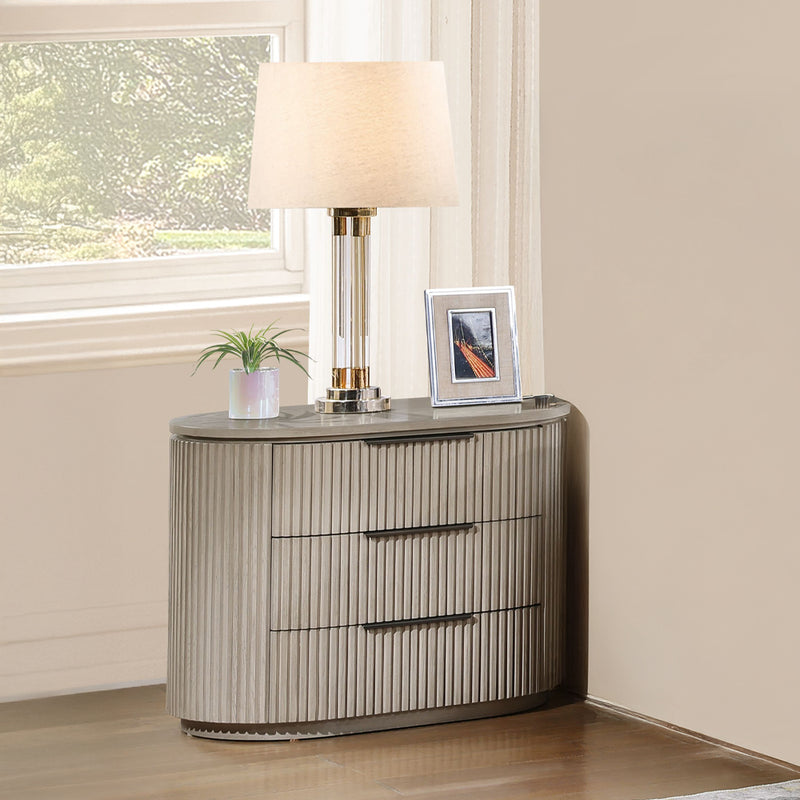 Leanna Nightstand w/USB Port - BD05433