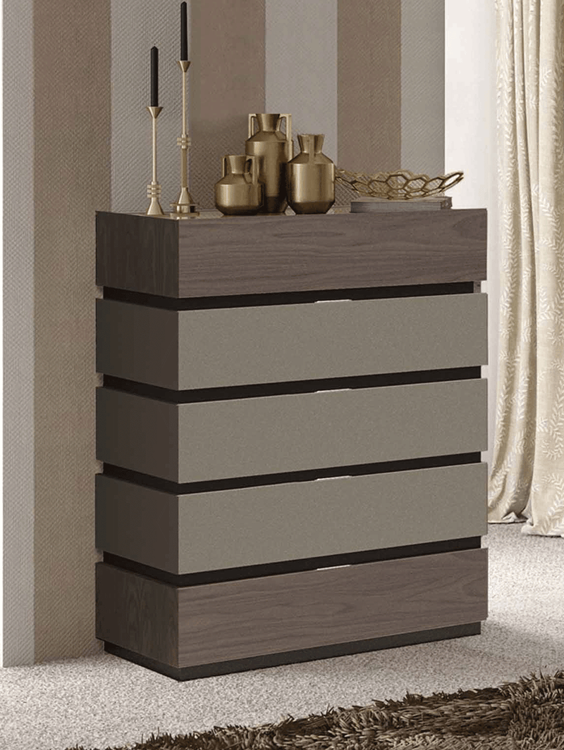 Leo Chest - i21674