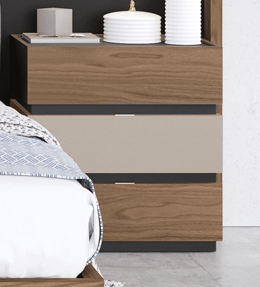 Leo Nightstand 3 Drawers - i21670