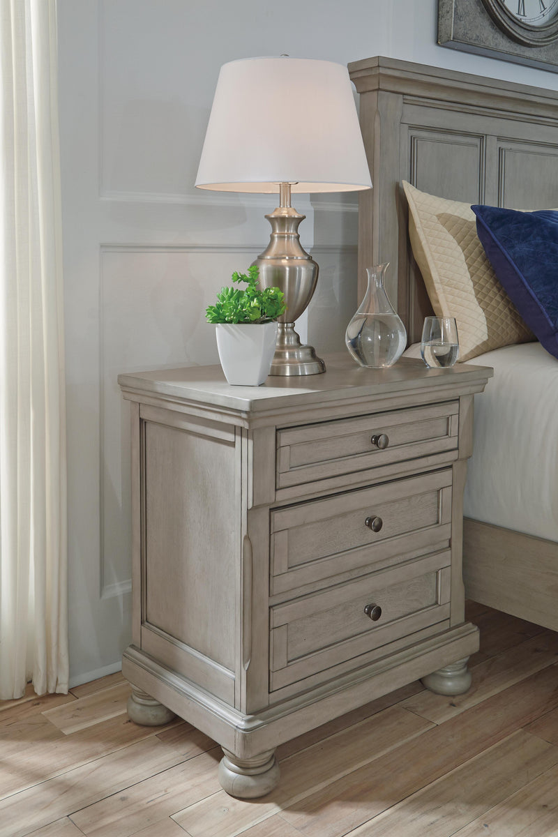 Lettner Light Gray Queen Panel Bed, Dresser, and Nightstand - B733B42