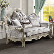 Libertee Loveseat w/3 Pillows - LV03821