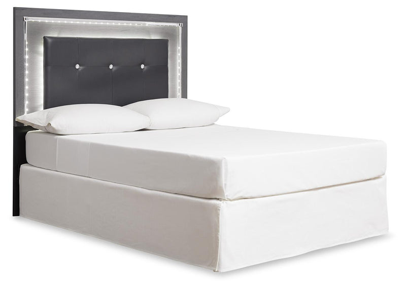 Lodanna King/California King Upholstered Panel Headboard Bed with Mirrored Dresser and 2 Nightstands in Gray - PKG003493