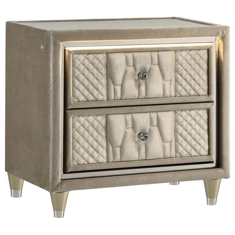 Lorient 4-piece Eastern King Bedroom Set Ivory and Camel - 222661KE-S4B