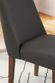 Lyncott Extension Dining Table and 4 Chairs - D615D25