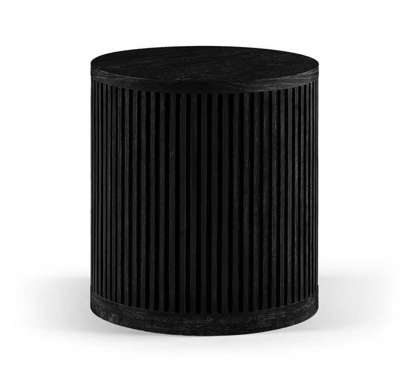 Madera Oak Veneer And Solid Wood End Table in Black - 77031Black-ET