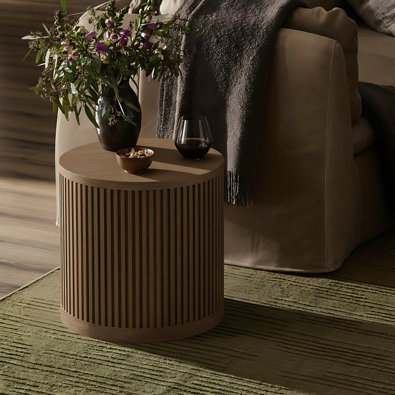 Madera Oak Veneer And Solid Wood End Table in Brown - 77031Brown-ET