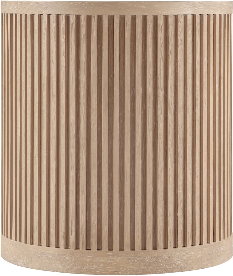 Madera Oak Veneer And Solid Wood End Table in Natural - 77031Natural-ET