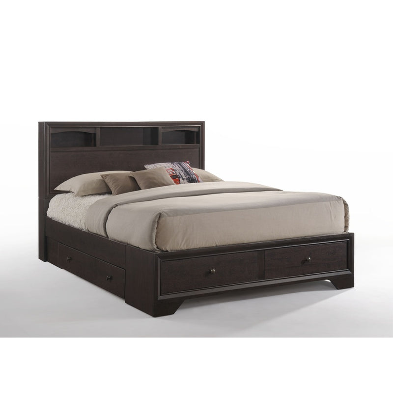 Madison II EK Bed - 19557EK