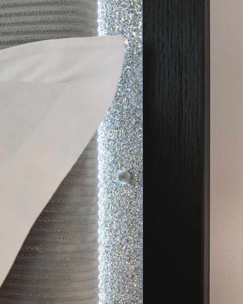 Maeling Black King Upholstered Panel Bed - PCB1115B8
