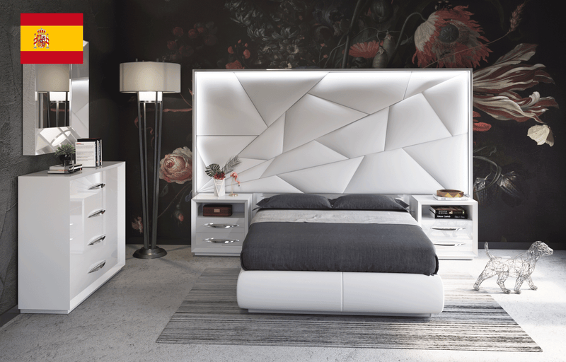 Majesty Bedroom w/light and Carmen Cases SET - p11798