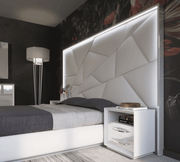 Majesty Bedroom w/light and Carmen Cases SET - p11798