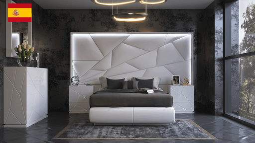 Majesty Bedroom w/light and Kiu cases SET - p11796